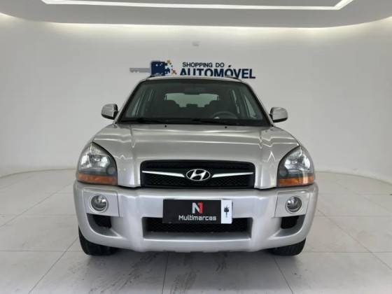 HYUNDAI TUCSON 2.0 MPFI GLS 16V 143CV 2WD GASOLINA 4P AUTOMÁTICO HYUNDAI TUCSON 2.0 MPFI GLS 16V 143CV 2WD GASOLINA 4P AUTOMÁTICO